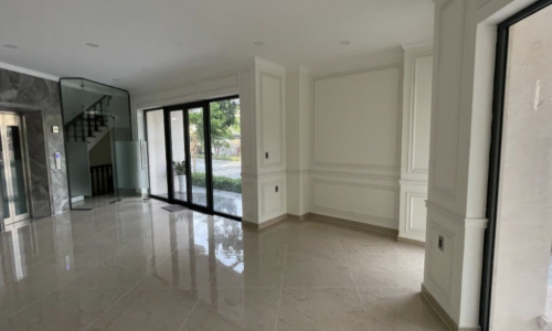 Cho thuê mặt bằng 2 mặt tiền của 2 đường lớn KDT Vạn Phúc