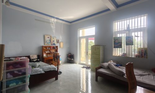 Bán nhà 85m2, 3 tầng ngang 6m, Đình Phong Phú, xe tải tránh, 7.6 tỷ